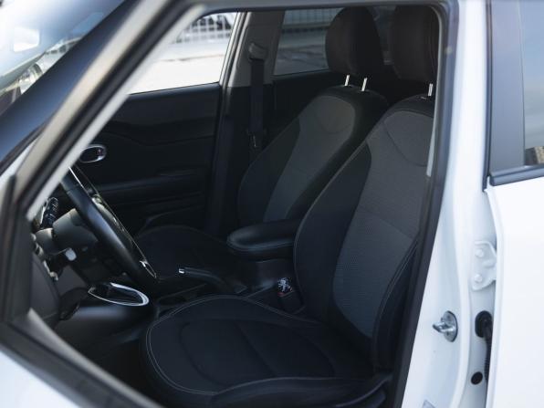 Kia Soul II Рестайлинг с пробегом 2019 года, цена 1 730 000 рублей, 69135 км, хэтчбек, Автокод Объявления