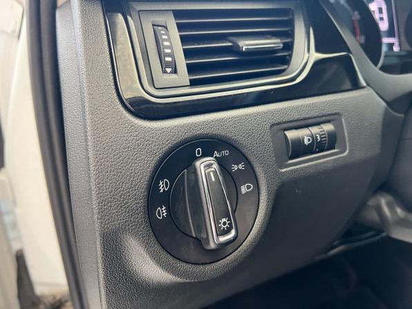 Skoda Rapid I Рестайлинг с пробегом 2018 года, цена 1 319 000 рублей, 124798 км, лифтбек, Автокод Объявления