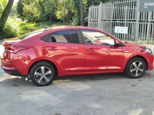 Hyundai Solaris II Рестайлинг с пробегом 2020 года, цена 1 355 000 рублей, 66913 км, седан, Автокод Объявления