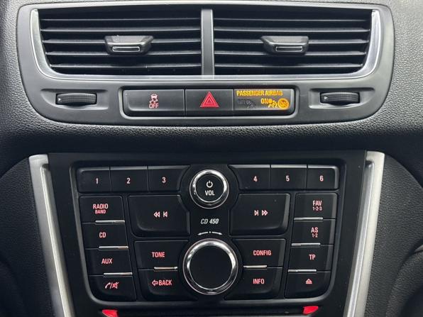 Opel Mokka I с пробегом 2013 года, цена 1 195 000 рублей, 118068 км, внедорожник, Автокод Объявления