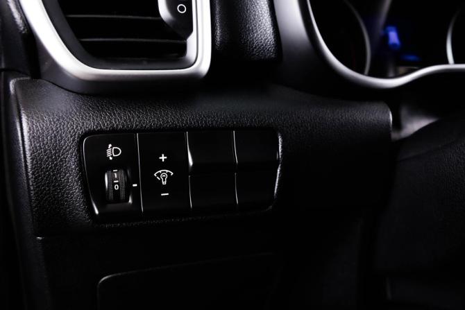 Kia Sportage IV Рестайлинг с пробегом 2018 года, цена 2 159 000 рублей, 114989 км, внедорожник, Автокод Объявления