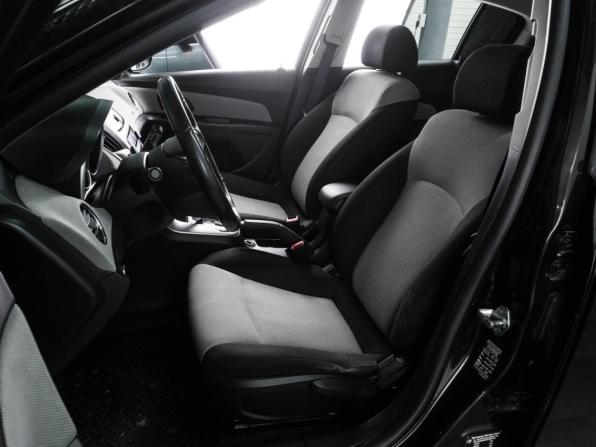 Chevrolet Cruze I Рестайлинг с пробегом 2013 года, цена 819 000 рублей, 209339 км, хэтчбек, Автокод Объявления