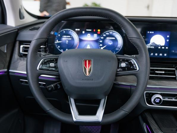 Hongqi HS5 I Рестайлинг с пробегом 2024 года, цена 4 600 000 рублей, 3396 км, внедорожник, Автокод Объявления