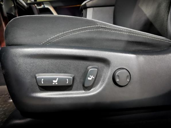 Toyota Land Cruiser Prado 150 Series Рестайлинг 1 с пробегом 2014 года, цена 4 500 000 рублей, 64061 км, внедорожник, Автокод Объявления