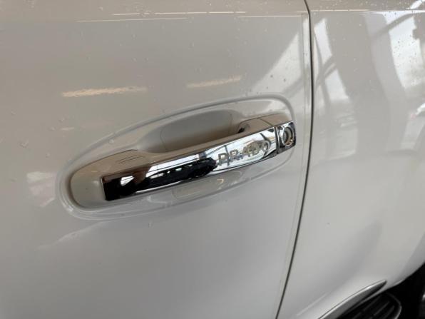 Toyota Land Cruiser Prado 150 Series с пробегом 2011 года, цена 2 695 000 рублей, 265123 км, внедорожник, Автокод Объявления