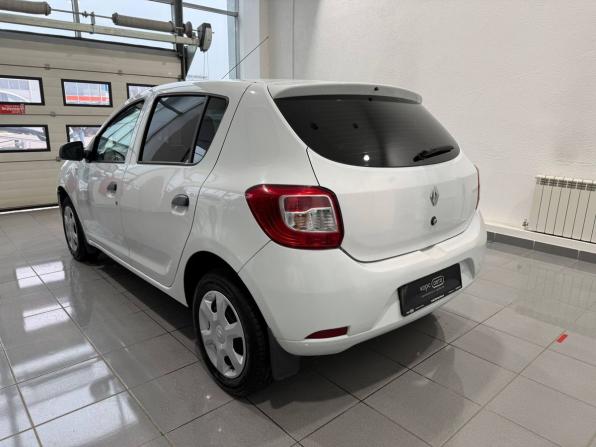 Renault Sandero II с пробегом 2017 года, цена 774 000 рублей, 56589 км, хэтчбек, Автокод Объявления