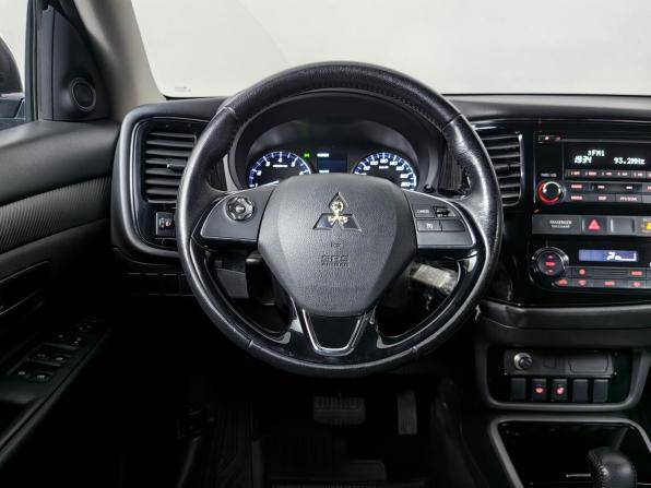 Mitsubishi Outlander III Рестайлинг 2 с пробегом 2018 года, цена 1 555 000 рублей, 226219 км, внедорожник, Автокод Объявления