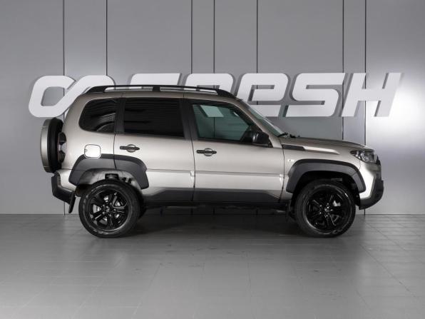 Lada (ВАЗ) Niva Travel I с пробегом 2022 года, цена 1 370 000 рублей, 6372 км, внедорожник, Автокод Объявления