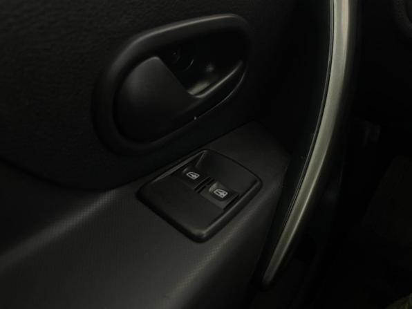 Renault Sandero II с пробегом 2015 года, цена 699 000 рублей, 104387 км, хэтчбек, Автокод Объявления