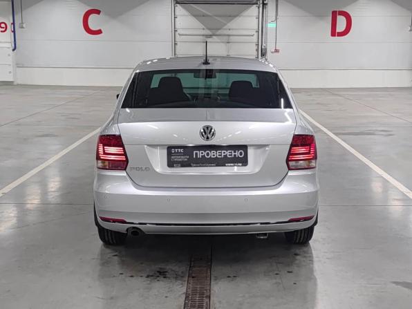 Volkswagen Polo V Рестайлинг с пробегом 2019 года, цена 1 399 000 рублей, 124700 км, седан, Автокод Объявления