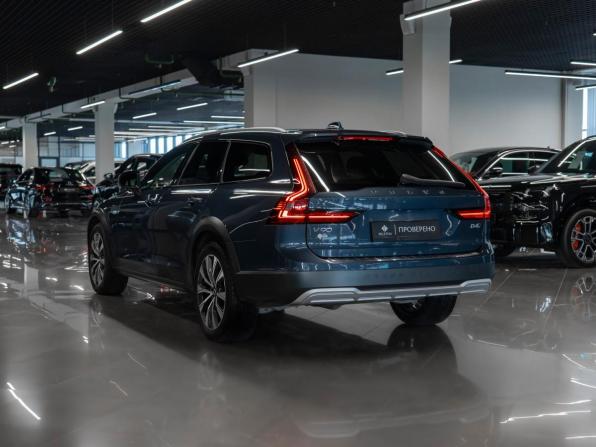 Volvo V90 Cross Country I Рестайлинг с пробегом 2020 года, цена 4 700 000 рублей, 140692 км, универсал, Автокод Объявления