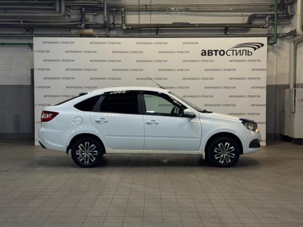 Lada (ВАЗ) Granta I Рестайлинг с пробегом 2022 года, цена 599 000 рублей, 110230 км, хэтчбек, Автокод Объявления