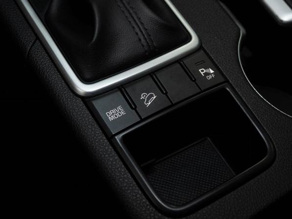 Kia Sportage IV Рестайлинг с пробегом 2019 года, цена 2 182 000 рублей, 100480 км, внедорожник, Автокод Объявления