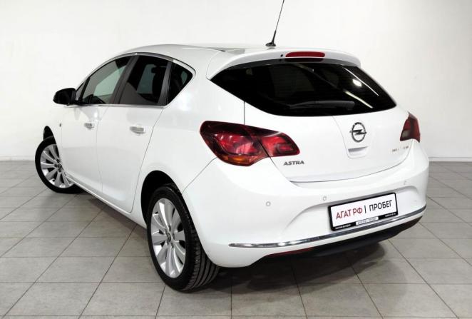 Opel Astra J Рестайлинг с пробегом 2012 года, цена 740 000 рублей, 172771 км, универсал, Автокод Объявления