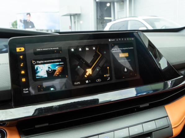 Changan UNI-V I с пробегом 2023 года, цена 2 355 000 рублей, 35531 км, лифтбек, Автокод Объявления