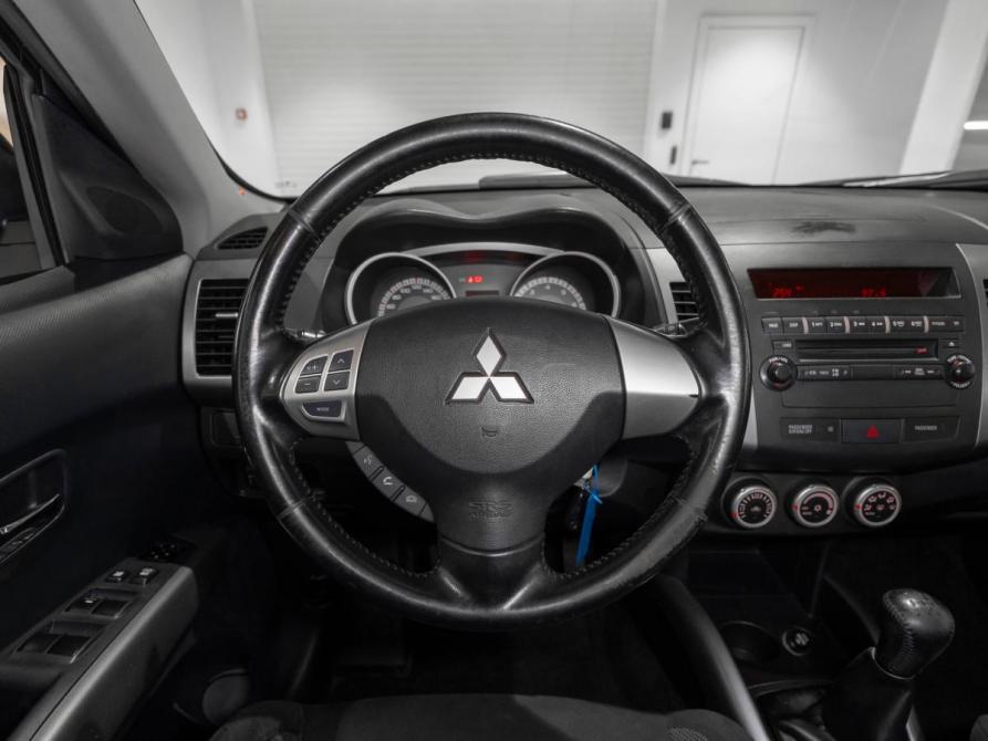 Mitsubishi Outlander II Москва  - изображение 9
