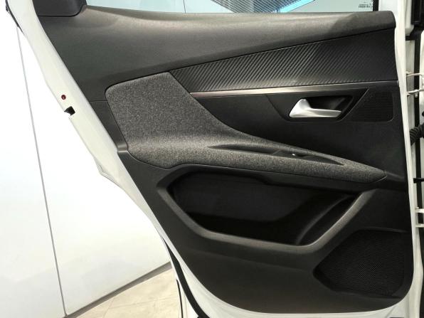 Peugeot 3008 II с пробегом 2019 года, цена 1 745 000 рублей, 122732 км, внедорожник, Автокод Объявления