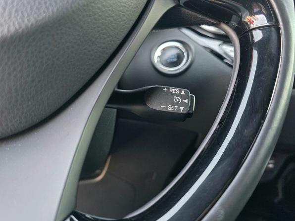 Toyota C-HR I с пробегом 2019 года, цена 2 420 000 рублей, 48402 км, внедорожник, Автокод Объявления