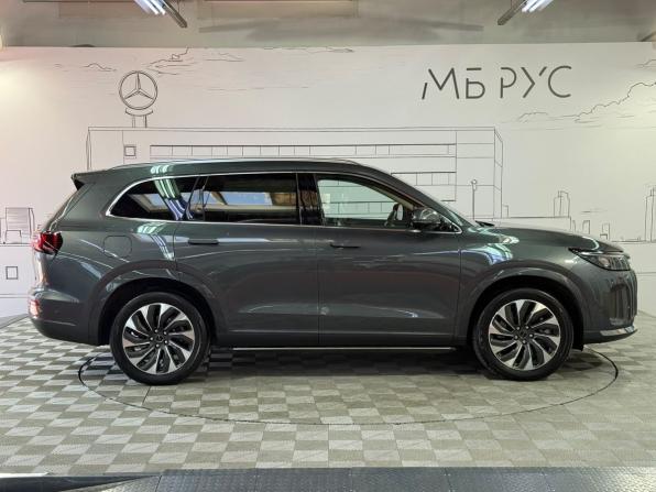 Seres M7 с пробегом 2024 года, цена 4 399 000 рублей, 45000 км, внедорожник, Автокод Объявления
