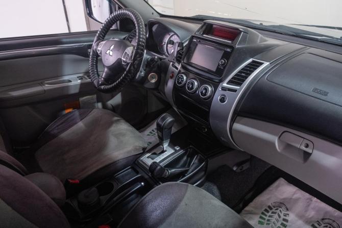 Mitsubishi Pajero Sport II Рестайлинг с пробегом 2014 года, цена 2 449 000 рублей, 215000 км, внедорожник, Автокод Объявления
