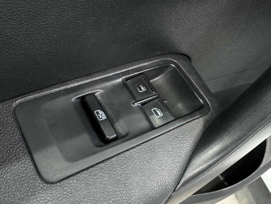 Volkswagen Polo V Рестайлинг Волжский  - изображение 12