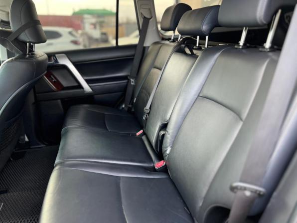 Toyota Land Cruiser Prado 150 Series Рестайлинг 2 с пробегом 2017 года, цена 4 000 000 рублей, 151464 км, внедорожник, Автокод Объявления