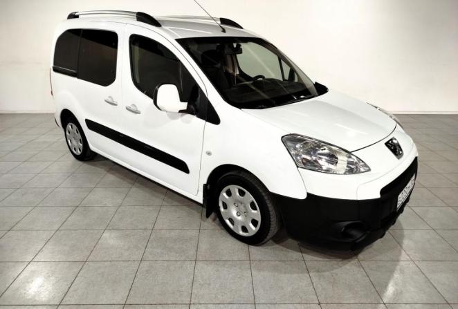 Peugeot Partner II с пробегом 2011 года, цена 610 000 рублей, 167113 км, компактвэн, Автокод Объявления
