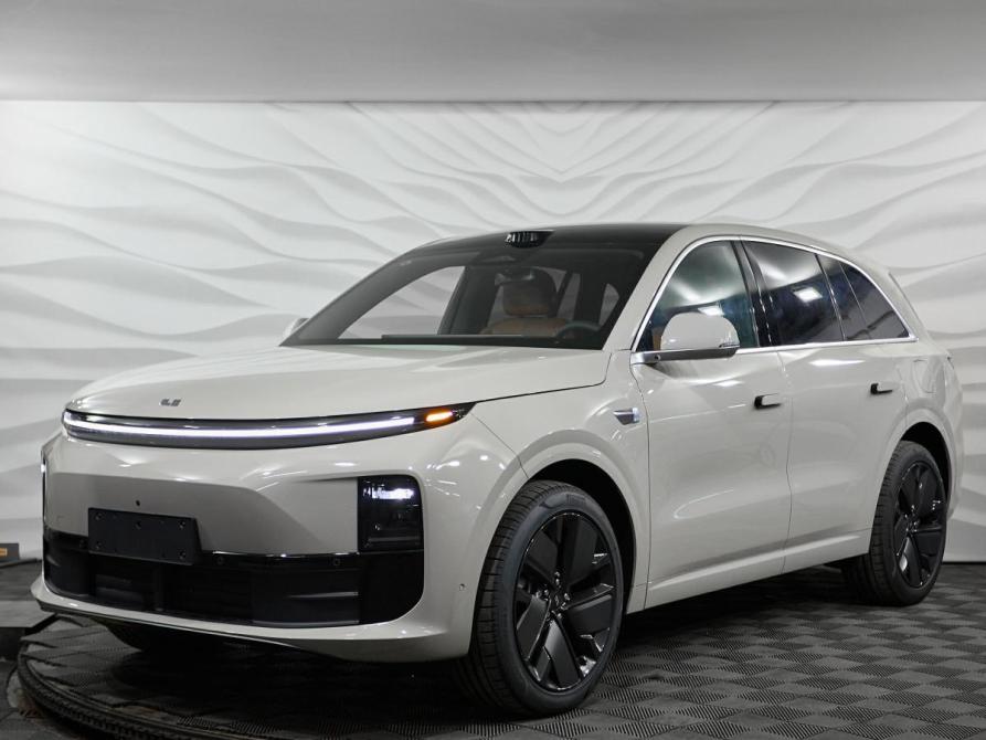 Li Auto (Lixiang) L6 Москва  - изображение 1