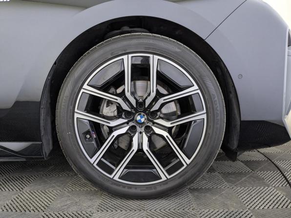 BMW 7 серии VII (G70) с пробегом 2025 года, цена 15 050 000 рублей, 8049 км, седан, Автокод Объявления