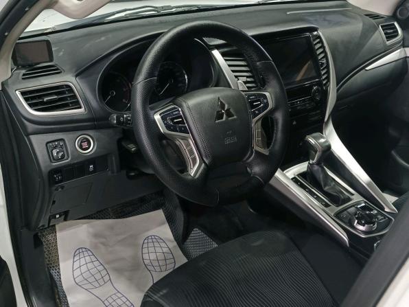 Mitsubishi Pajero Sport III с пробегом 2017 года, цена 2 399 000 рублей, 152500 км, внедорожник, Автокод Объявления