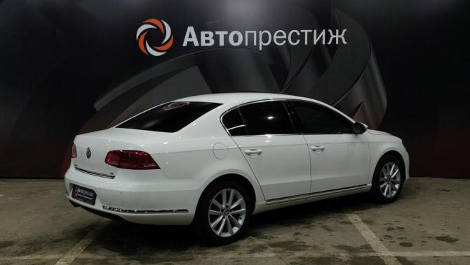 Volkswagen Passat B7 с пробегом 2013 года, цена 1 050 000 рублей, 167089 км, седан, Автокод Объявления