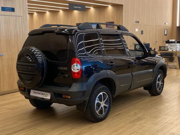 Chevrolet Niva I Рестайлинг с пробегом 2011 года, цена 439 000 рублей, 140000 км, внедорожник, Автокод Объявления