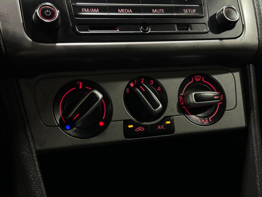 Volkswagen Polo V Рестайлинг Челябинск  - изображение 11