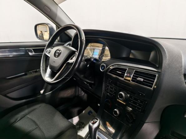 Brilliance V5 I с пробегом 2014 года, цена 675 000 рублей, 155890 км, внедорожник, Автокод Объявления