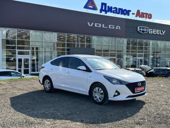 Hyundai Solaris II Рестайлинг с пробегом 2022 года, цена 1 536 000 рублей, 92901 км, седан, Автокод Объявления
