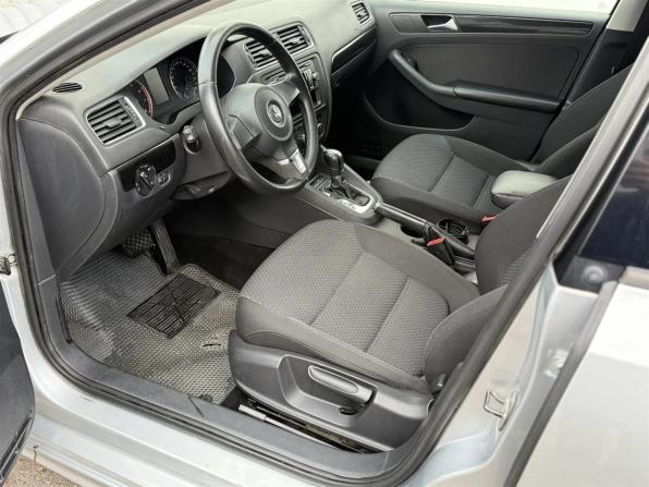 Volkswagen Jetta VI с пробегом 2013 года, цена 860 000 рублей, 219025 км, седан, Автокод Объявления