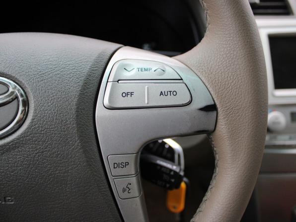 Toyota Camry VI (XV40) Рестайлинг с пробегом 2010 года, цена 1 019 000 рублей, 191971 км, седан, Автокод Объявления