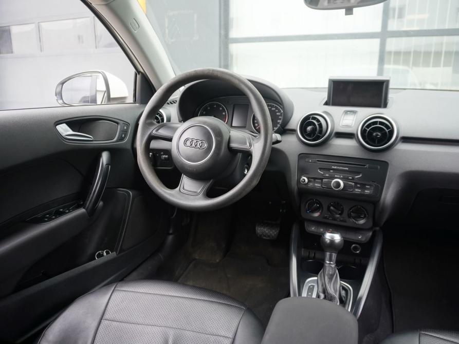 Audi A1 I (8X) Москва  - изображение 13