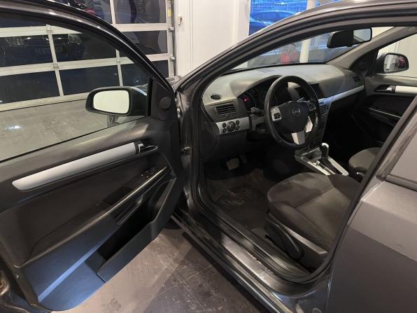 Opel Astra H Рестайлинг с пробегом 2010 года, цена 595 000 рублей, 166220 км, хэтчбек, Автокод Объявления