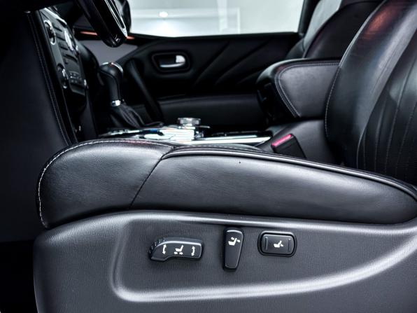 Infiniti QX80 I Рестайлинг с пробегом 2015 года, цена 3 200 000 рублей, 112000 км, внедорожник, Автокод Объявления