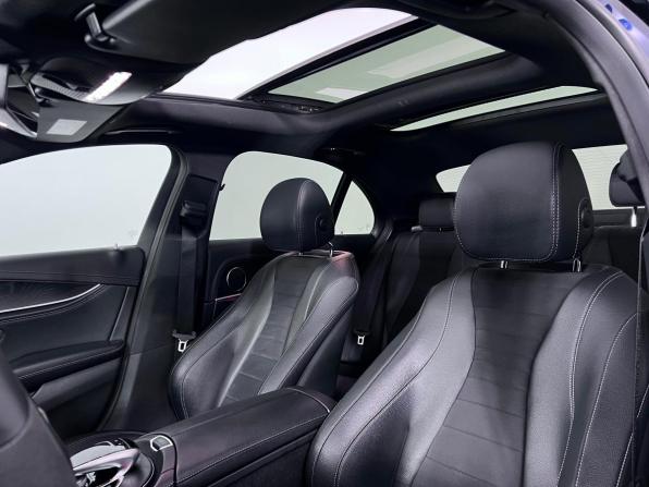 Mercedes-Benz E-Класс V (W213 S213 C238) с пробегом 2018 года, цена 3 199 000 рублей, 127117 км, седан, Автокод Объявления