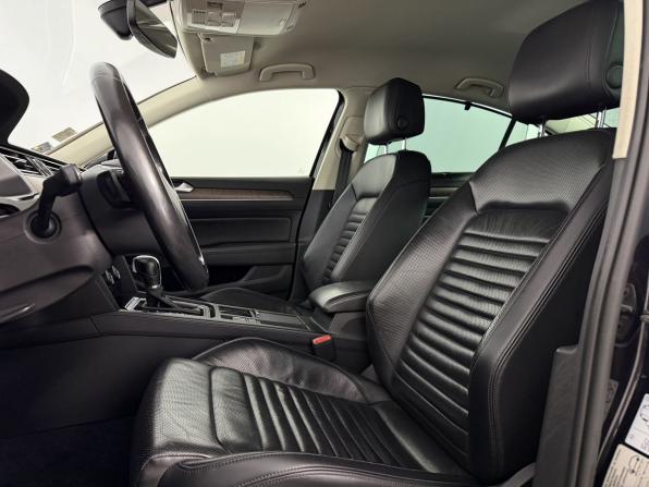 Volkswagen Passat B8 с пробегом 2016 года, цена 2 050 000 рублей, 134060 км, седан, Автокод Объявления