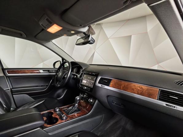 Volkswagen Touareg II с пробегом 2010 года, цена 1 519 000 рублей, 304285 км, внедорожник, Автокод Объявления