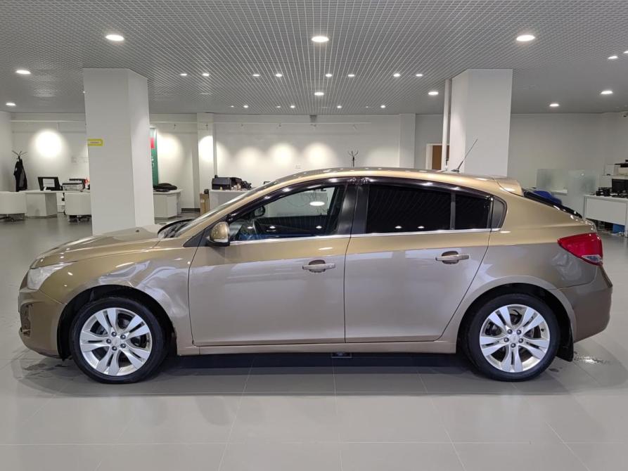 Chevrolet Cruze I Рестайлинг Казань  - изображение 10