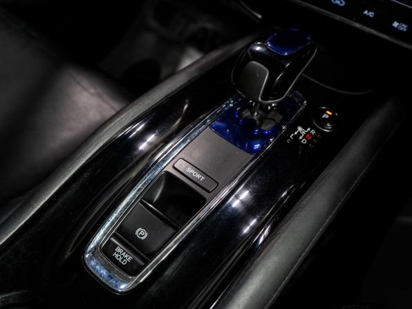 Honda Vezel I с пробегом 2014 года, цена 1 285 000 рублей, 241946 км, внедорожник, Автокод Объявления
