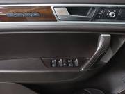 Volkswagen Touareg II Рестайлинг Москва  - изображение 45