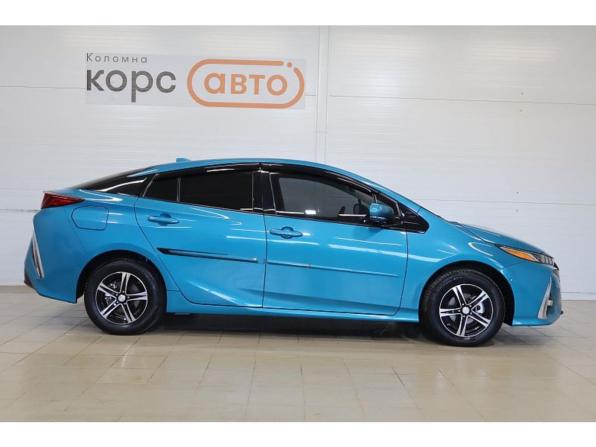 Toyota Prius IV (XW50) с пробегом 2017 года, цена 1 937 900 рублей, 215298 км, лифтбек, Автокод Объявления