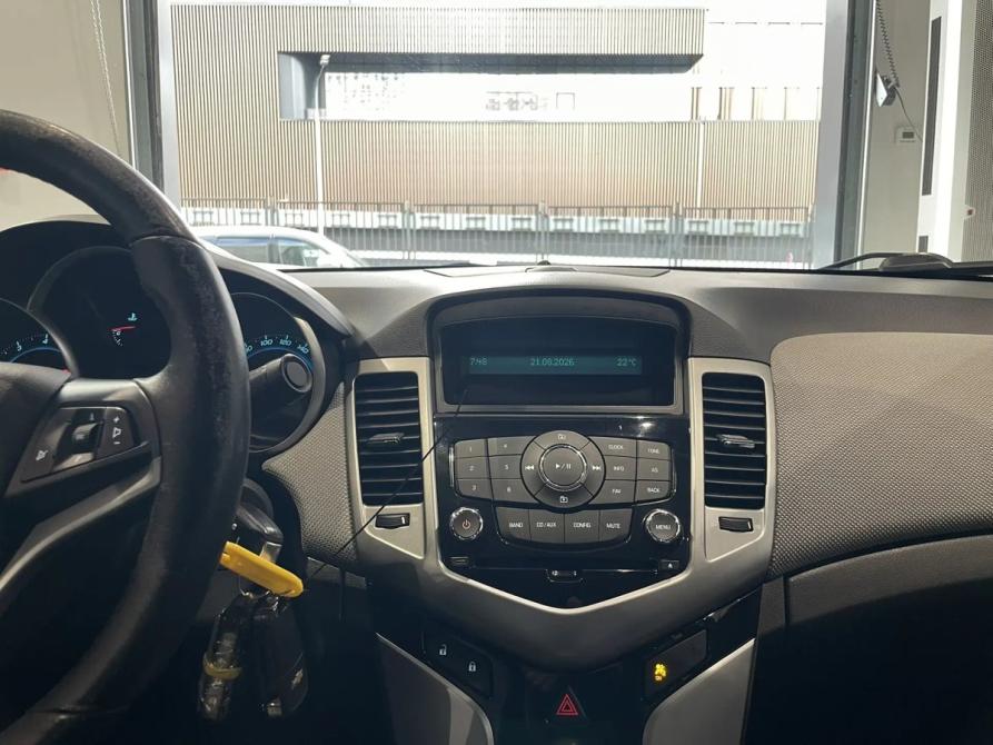 Chevrolet Cruze I Москва  - изображение 15