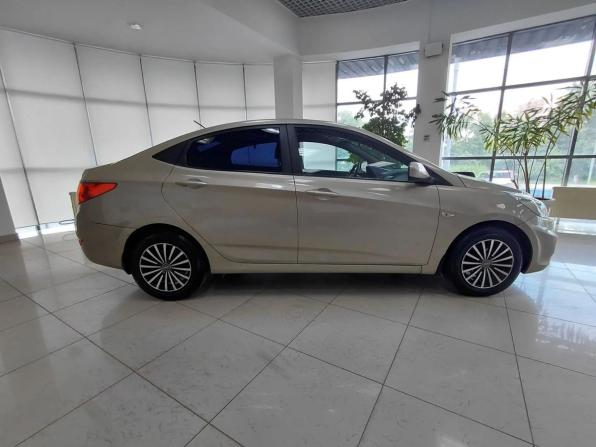 Hyundai Solaris I с пробегом 2013 года, цена 880 000 рублей, 103950 км, седан, Автокод Объявления
