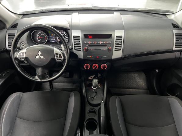 Mitsubishi Outlander II Рестайлинг с пробегом 2011 года, цена 965 000 рублей, 256000 км, внедорожник, Автокод Объявления